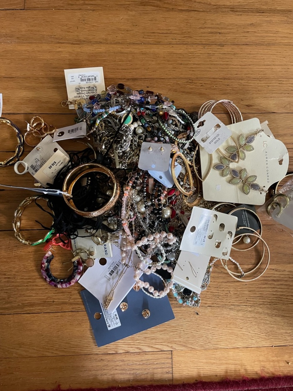 BRANDED Bulk Wearable Jewelry Mystery Box | 4+ Pounds - Picture 2 of 3